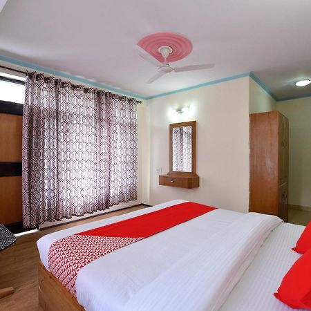 Oyo Hill View Hotel Manāli Екстериор снимка