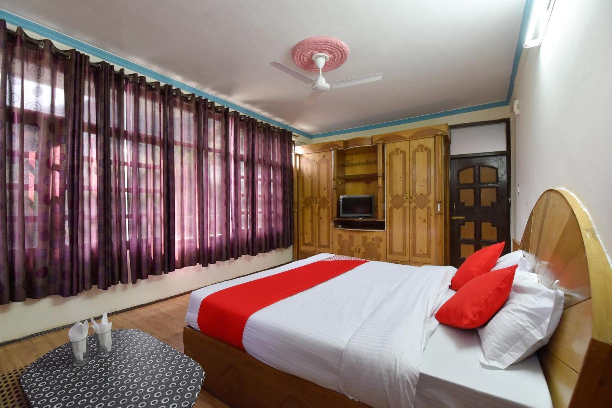 Oyo Hill View Hotel Manāli Екстериор снимка