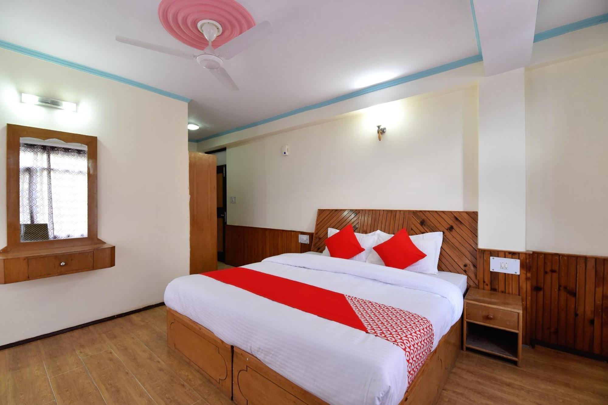 Oyo Hill View Hotel Manāli Екстериор снимка